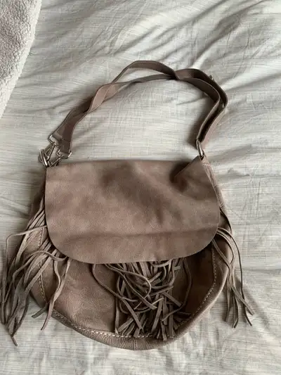 Roots Purse , View more