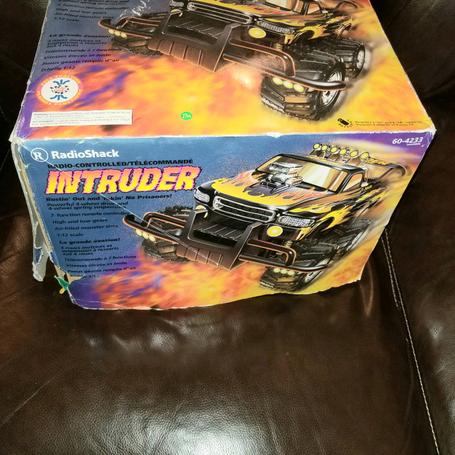 Radio Shack Intruder 4×4 RC Truck in Toys & Games in City of Toronto - Image 3