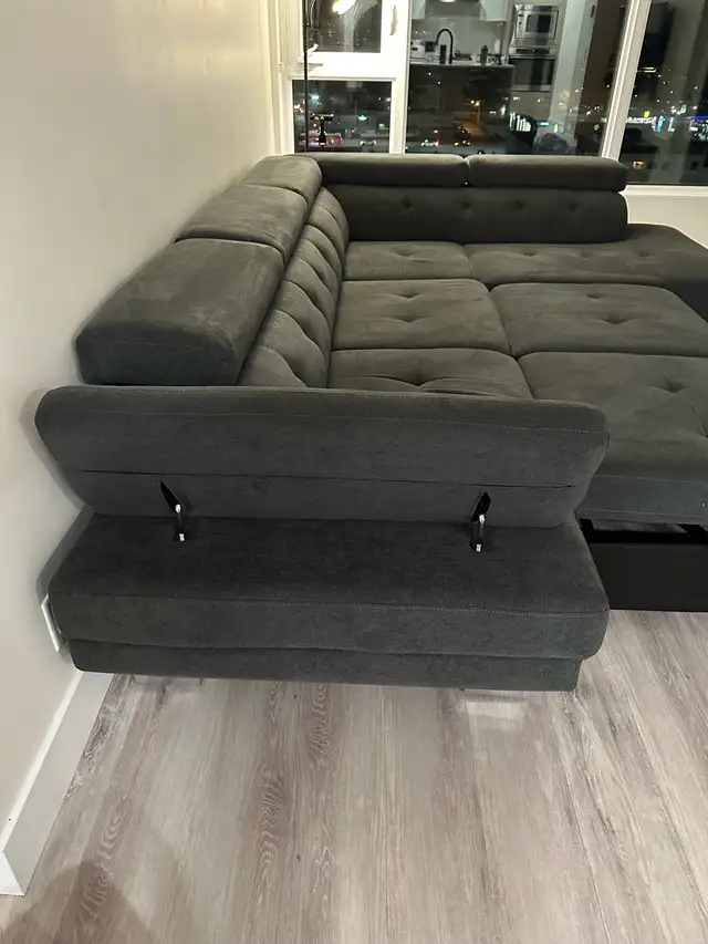 ✨ Premium Modular Pull-Out Sectional w/ Storage in Couches & Futons in Penticton - Image 9