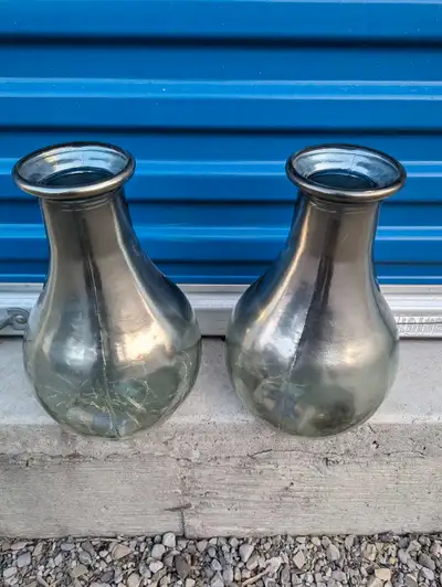 New light vase has a battery inside, View more