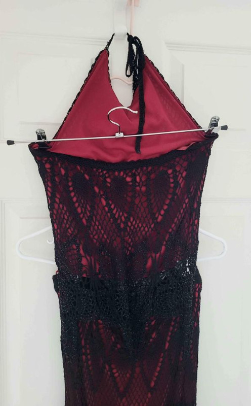 Womens 2 Piece Beaded Halter Dress Top and Skirt, Red and Black in Women's - Dresses & Skirts in Markham / York Region - Image 4