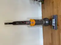 Vacuum Cleaner Upright Dyson