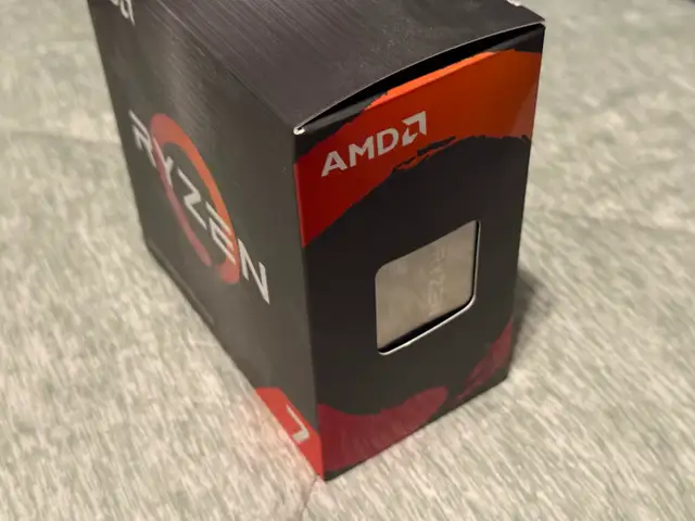 AMD Ryzen 7 1800x CPU407649776157992961