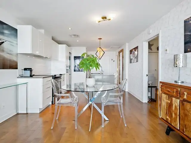 Magnifique 3 ½ + DEN Iles des Soeurs deux pas du REM $2450 in Long Term Rentals in City of Montréal - Image 21