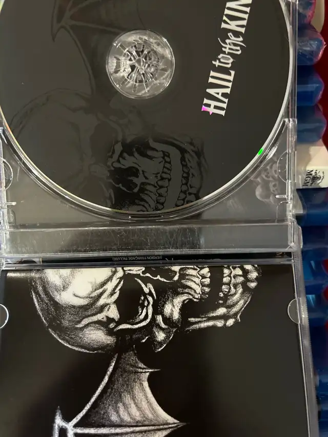 avenged sevenfold hail to the king cd 5$62863261796355122