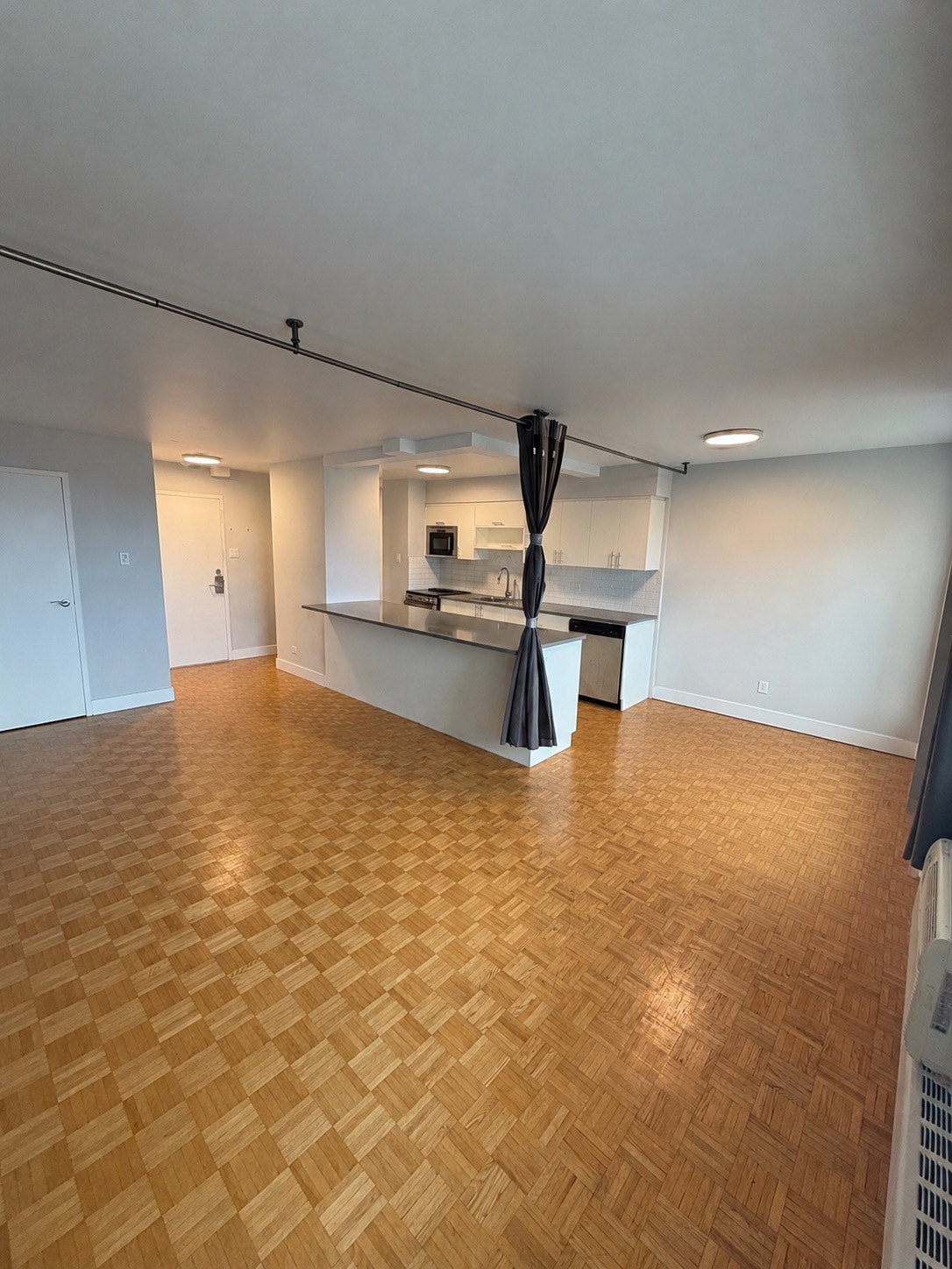 4530 Ch de la Côte-des-Neiges — photo 1