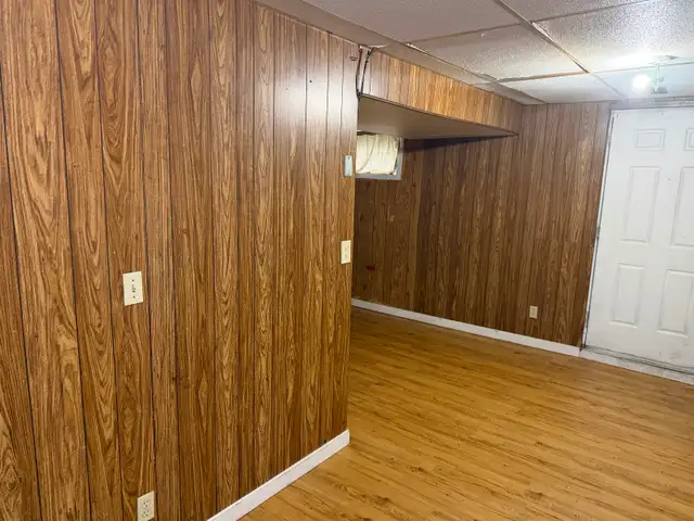 1 bedroom + Den basement in the NE in Long Term Rentals in Calgary - Image 2