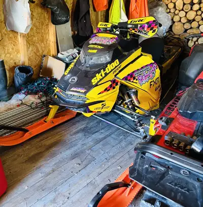 2023 Skidoo MXZX 600 RS etec (Factory Race Sled) Only 14 hours / 218 Miles Zero Issues. Runs on AV G...