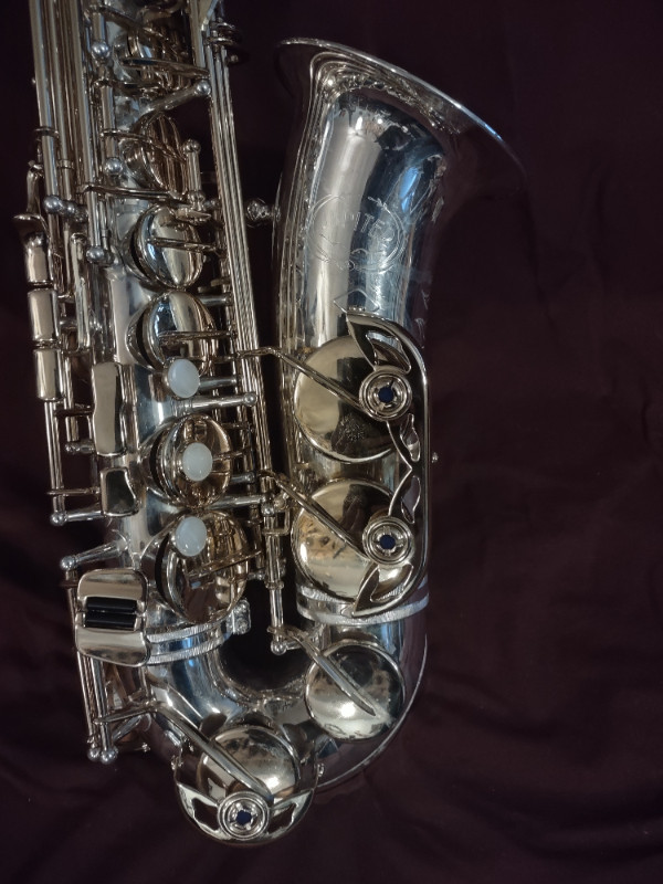 Like-New Jupiter JAS 869 Alto Saxophone in Woodwind in Calgary - Image 3