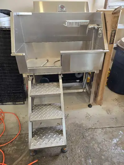 Dog grooming tub, View more