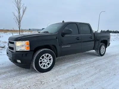 Up for sale is my 2013 Chevrolet Silverado 1500 LTZ with an automatic transmission and the 5.3L engi...