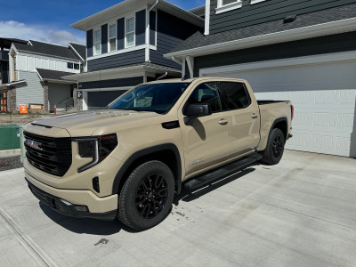 2022 GMC Sierra Elevation - 5.3L V8