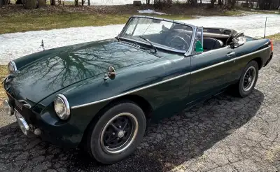 Classic 1978 MGB convertible project car. 1800 cc engine. 4 speed Manual transmission. Running. I ha...