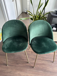 Structube green velvet chairs 