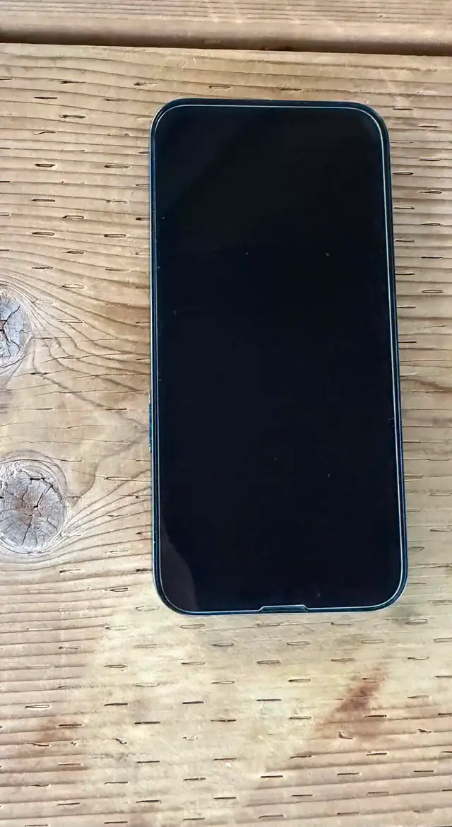 iPhone 13 in Other in Markham / York Region - Image 2