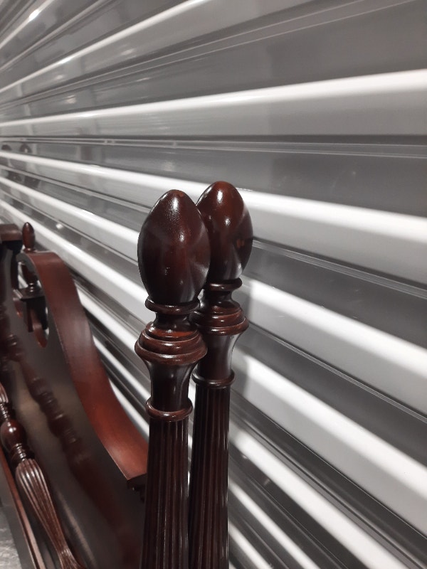 Gibbard Solid Honduras Mahogany Queen 4Poster Swan Neck Bed Beds