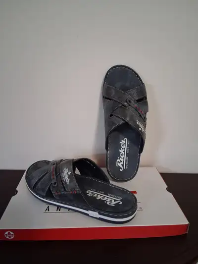 Men's leather sandals (size 41), View more