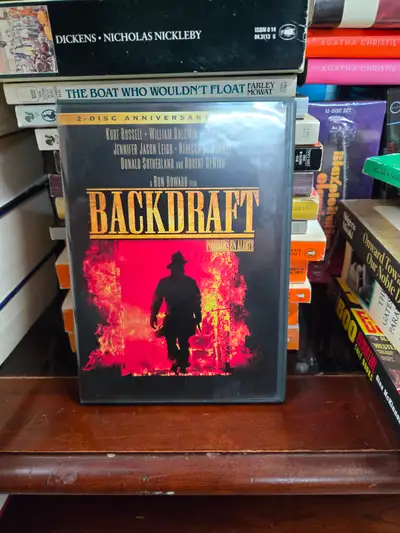 This Backdraft 2-Disc Anniversary Edition DVD is a digitally remastered classic, perfect for any act...