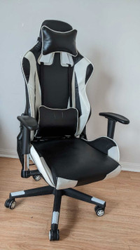 Gaming chair 