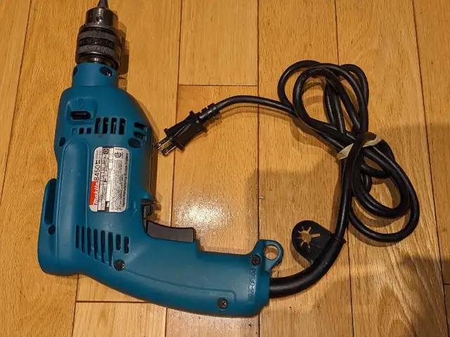 Makita 8450 Hammer Drill in Power Tools in Mississauga / Peel Region - Image 2