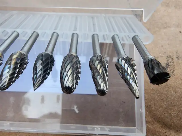 10 Pc.  Deburring Tips Brand New Never Used Still In The Case in Hand Tools in Windsor Region - Image 10