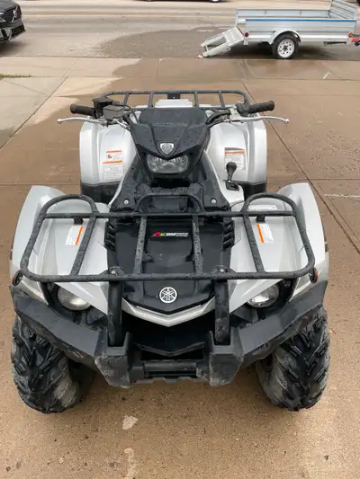 2020 Yamaha Kodiak 450 EPS Special Edition with power steering. Always driven gently, never flipped....