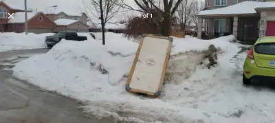 FRRE AIR HOCKEY TABLE WITH LEGS
