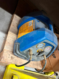 HVAC tools - Yellow Jacket Gas Recovery Machine