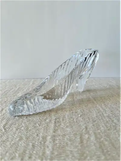 CRYSTALL GLASS STYLE HIGH HEEL SHOE DRESSER DECOR TRINKET HOLDER, View more