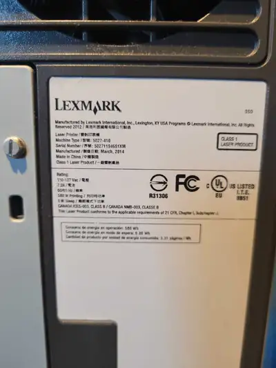 Imprimante laser couleur de marque Lexmark en très bonne état