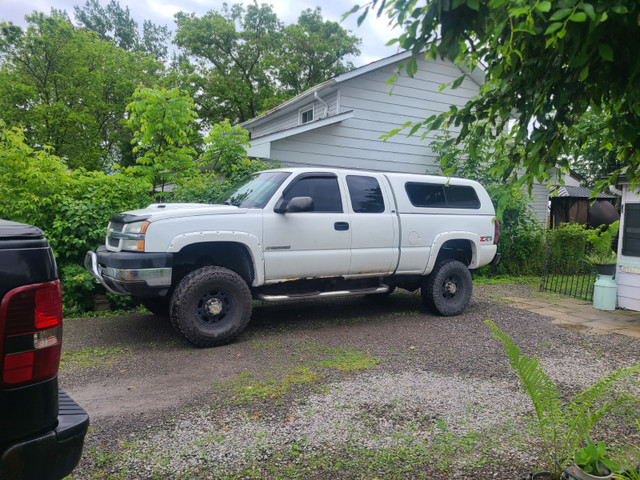 03 2500 hd in Cars & Trucks in Hamilton