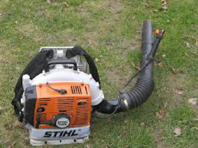 Professional Lawn Mower, Snow Blower and small engine repair. in Other in Calgary - Image 3