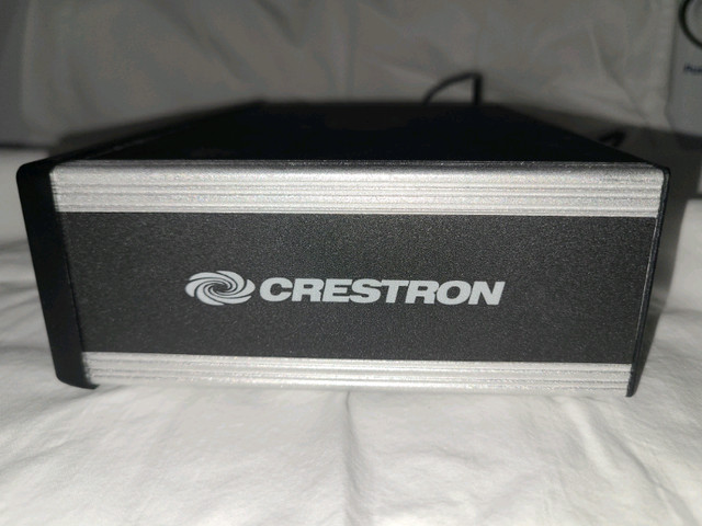 Crestron professional media audio amplifier Model M in Stereo Systems & Home Theatre in Oshawa / Durham Region - Image 2