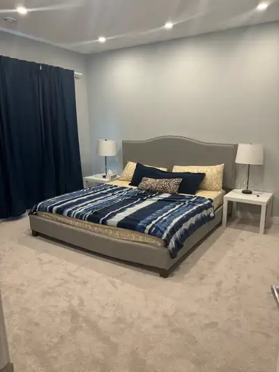 Master bedroom+full bath in walkout basement