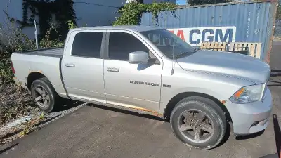 2011 Dodge Ram 1500 sport... Brand new calipers pads rotors shocks on the back end.. Brand new start...