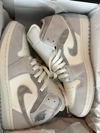 Jordan 1 Size 9.5, View more
