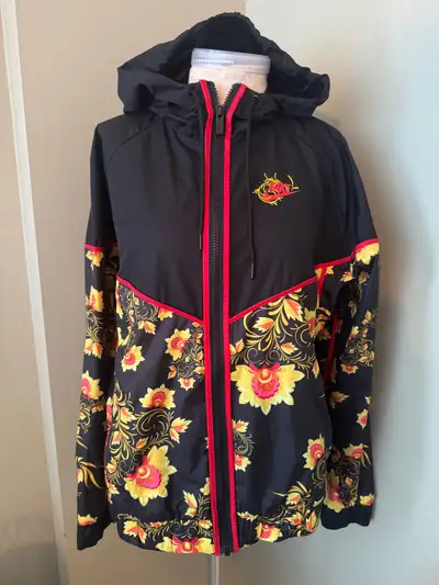 Women’s Nike Sportswear AOP  floral Windrunner Hoodie Zip Jacket, View more