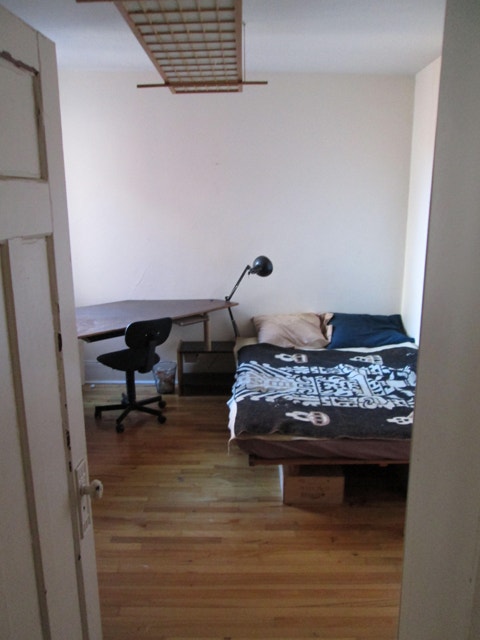 Belle Chambre / Great Room  at Mile-End — photo 3