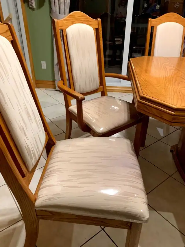 Set de cuisine en bois massif  in Dining Tables & Sets in Longueuil / South Shore - Image 7