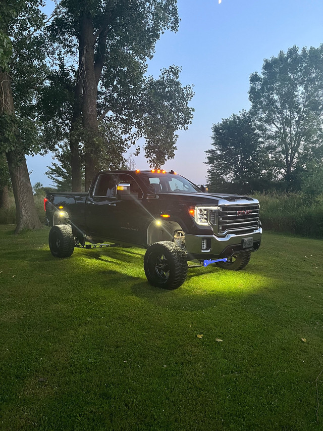 2020 GMC Sierra 2500hd double cab in Cars & Trucks in St. Catharines