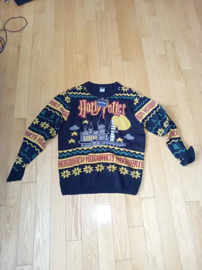 Hogwarts Harry Potter New large sweater, View more