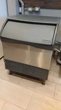 Commercial Ice Making Machine 
