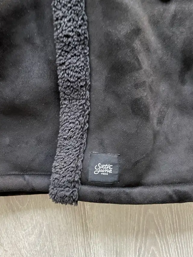 Sixth June : Black Shearling Coat / Jacket in Men's in City of Toronto - Image 3