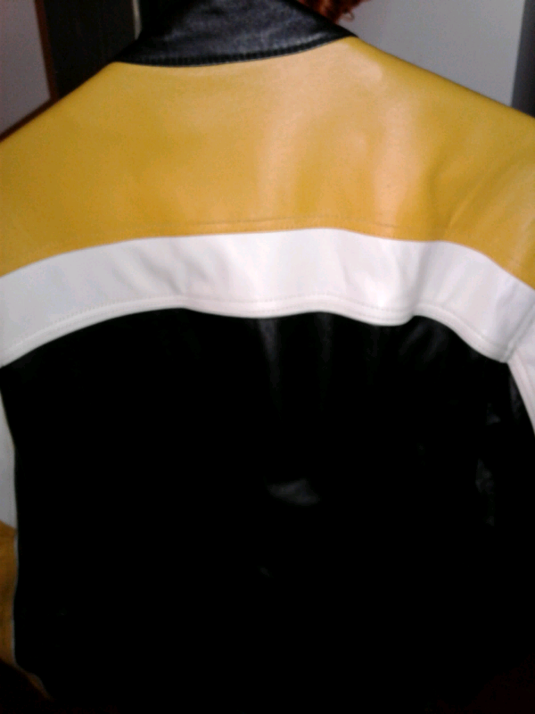 Motorcycle style leather jacket for men (trade for weights) in Men's in City of Toronto - Image 4