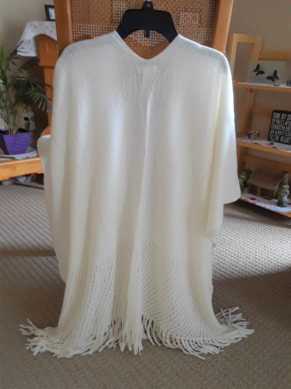 Ladies Poncho-style Shawl in Women's - Tops & Outerwear in Kamloops - Image 2