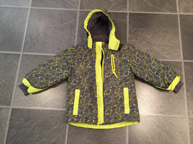 Children's Place sz 4T UNISEX winter jacket Excellent Condition in Clothing - 4T in Calgary