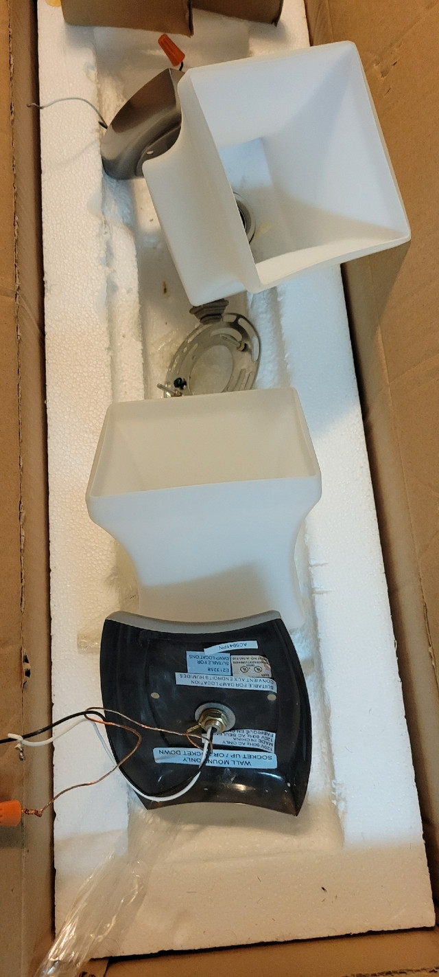 Brand new open box  AVISTA  LIGHTING  in Garage Sales in Markham / York Region