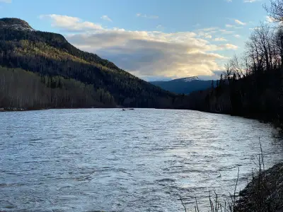 A rare opportunity to own a true piece of the Yukon wilderness. This sale includes a 2.5-acre titled...