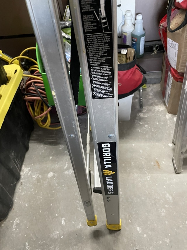 Gorilla Ladders 4.5 ft. Aluminum Dual Ladder with Flip Top Tray