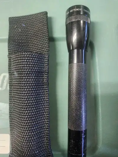 Shine a light on your next adventure with this Maglite flashlight! This rugged and reliable flashlig...